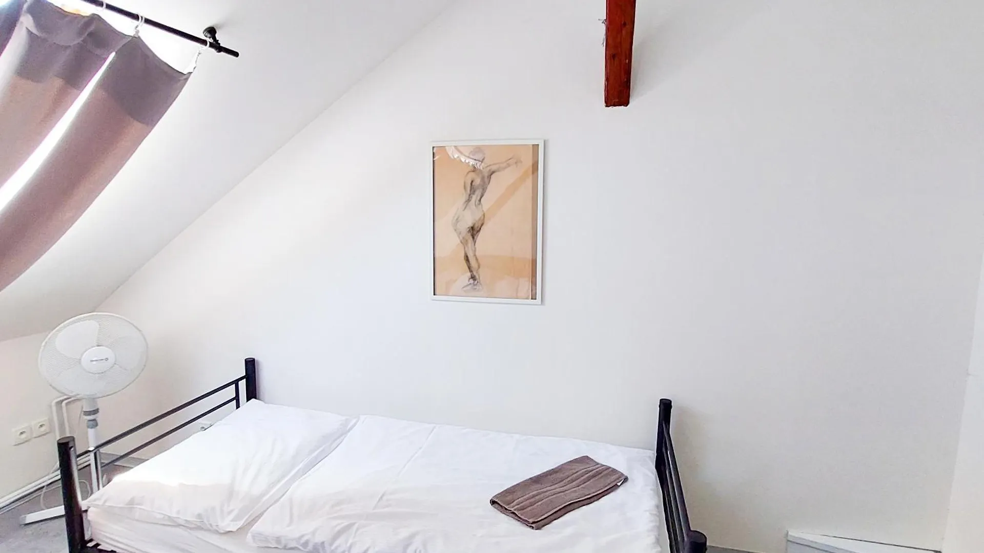 Utulny Podkrovni Pokoj R4 Prague Homestay