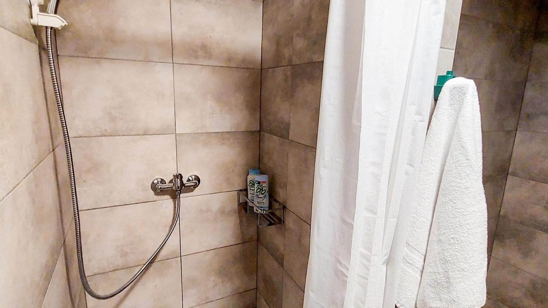 Homestay Utulny Podkrovni Pokoj R4 Prague